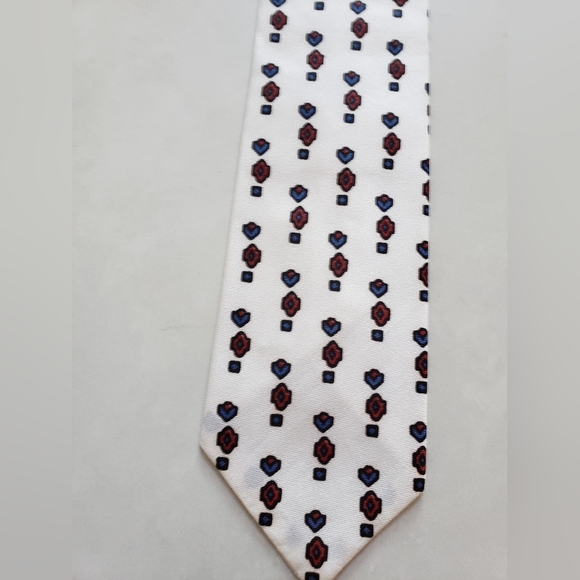 Men's Brand New Misto Seta White Tie and red and blue designs, Made in I… - Picture 2 of 3